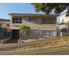 Available 2 Bedroom Apartment / Flat to Rent in Vredehoek